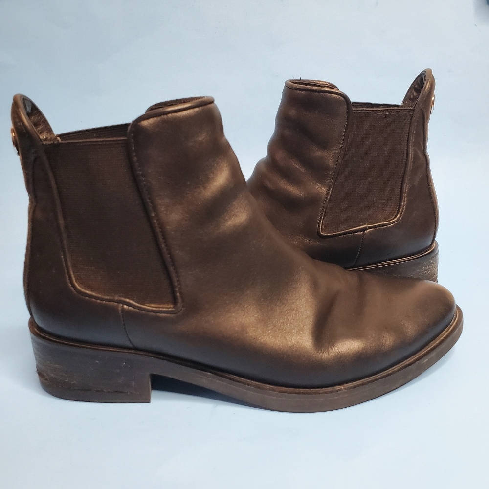 Browns Wishbone black leather ankle booties